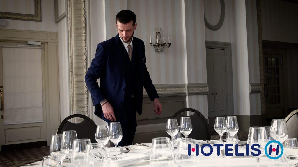 La réussite professionnelle de Benjamin, accompangé par Hotelis et le Lausanne Palace 